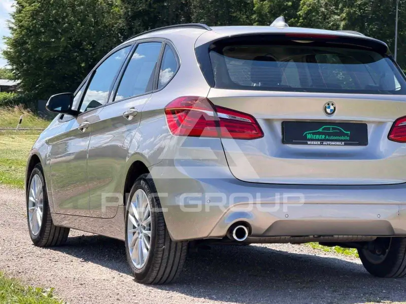 2021 BMW 218