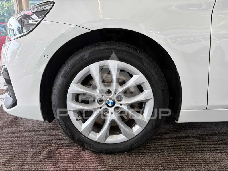 2021 BMW 218