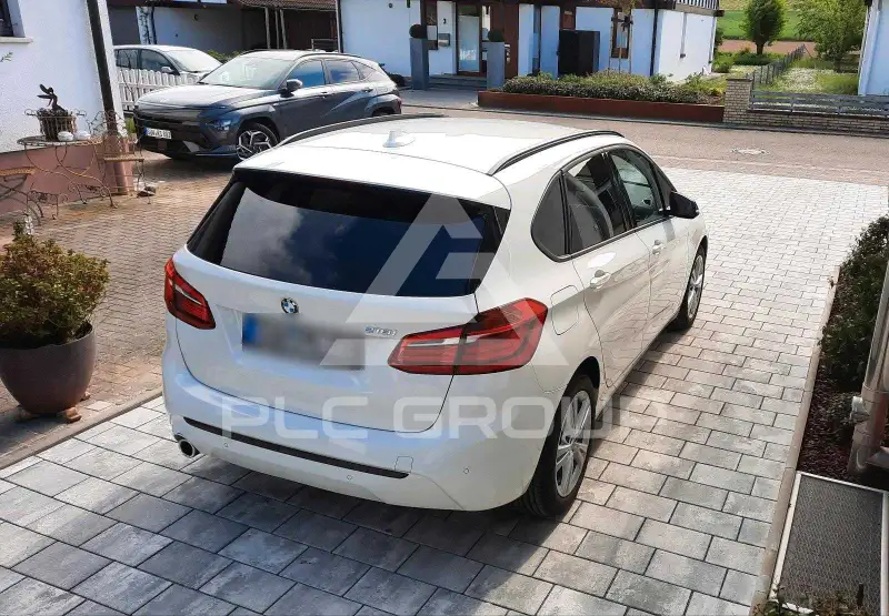 2021 BMW 218