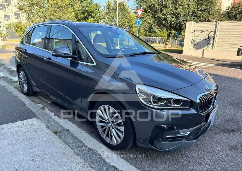 2021 BMW 218