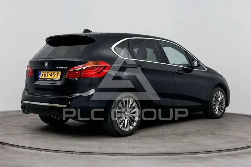 2021 BMW 218