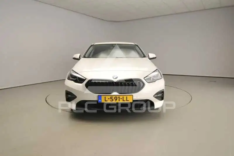 2021 BMW 218