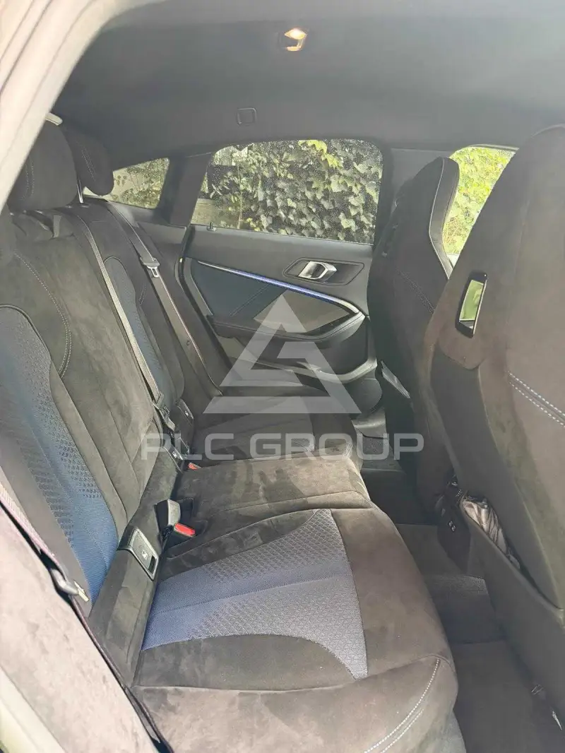 2021 BMW 218