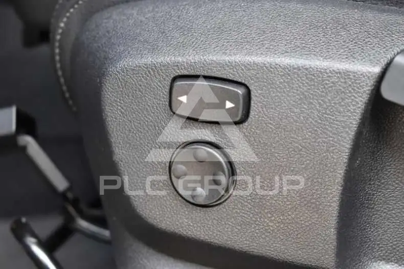 2021 BMW 218