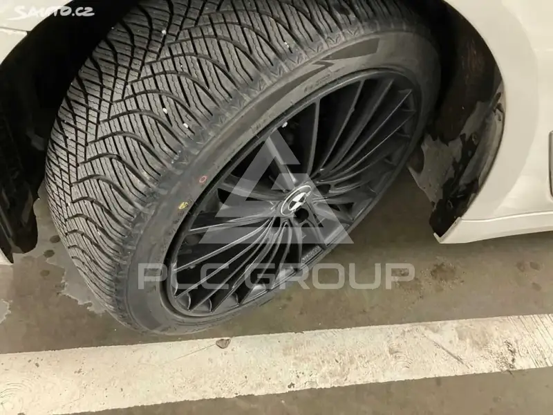 2021 BMW 523