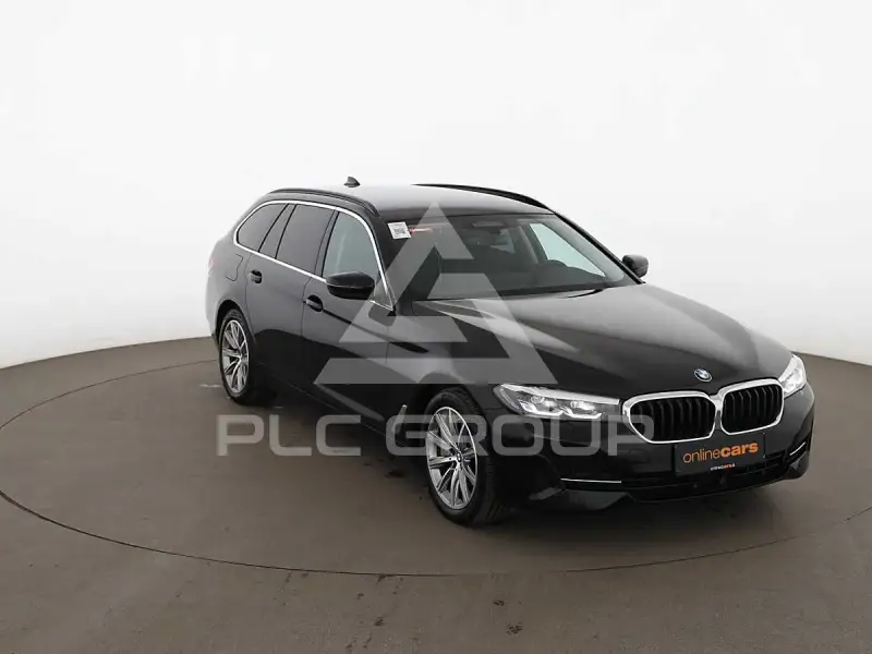2021 BMW 523