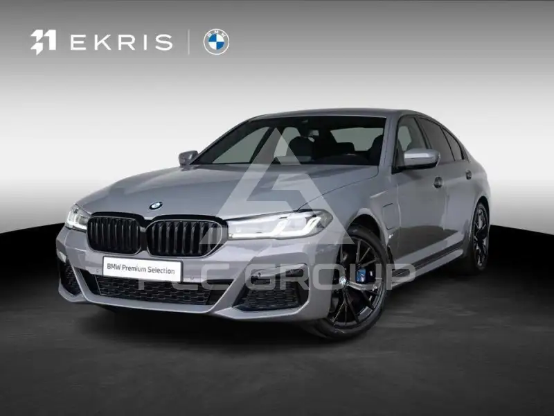 2021 BMW 523