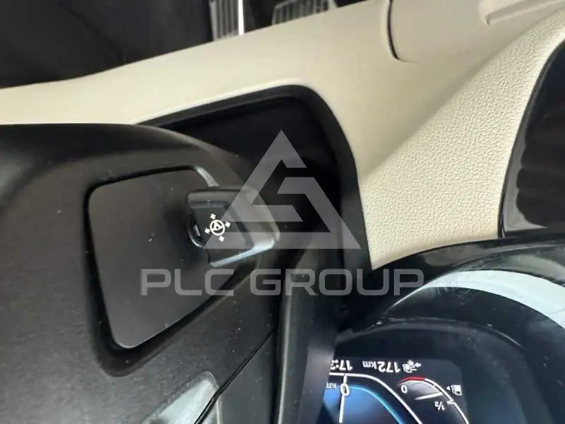 2021 BMW 523