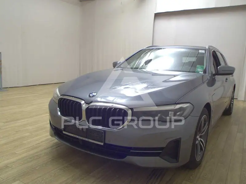 2021 BMW 523