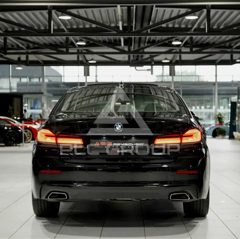2021 BMW 523
