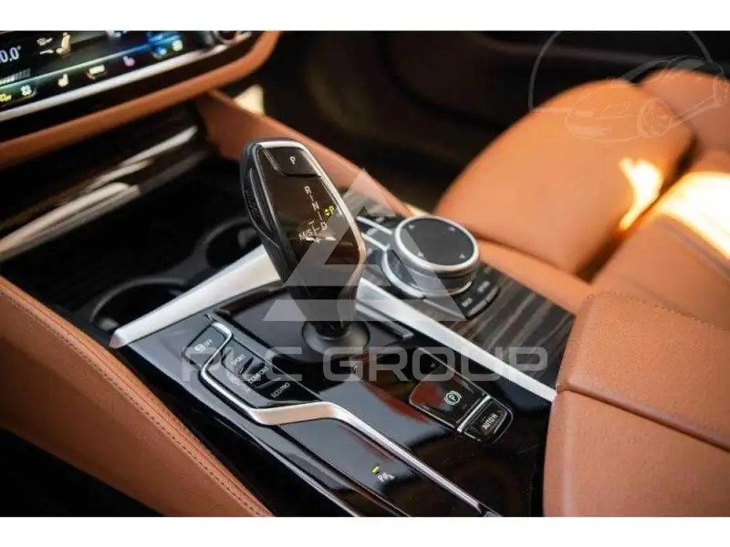 2021 BMW 523