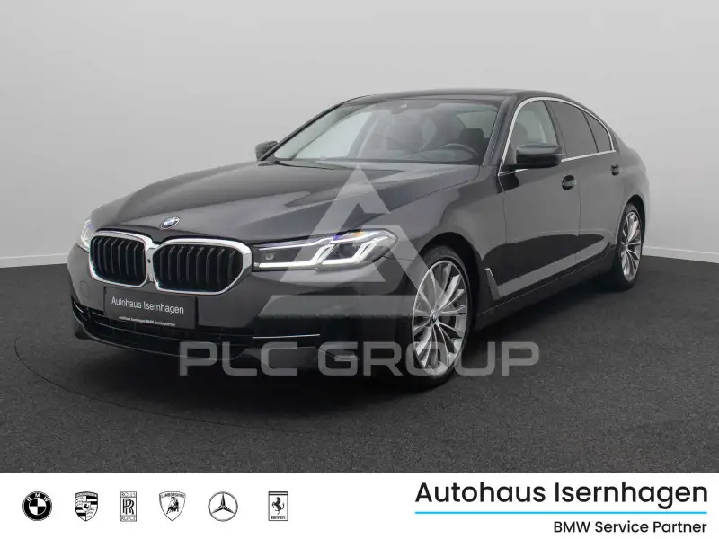 2021 BMW 523