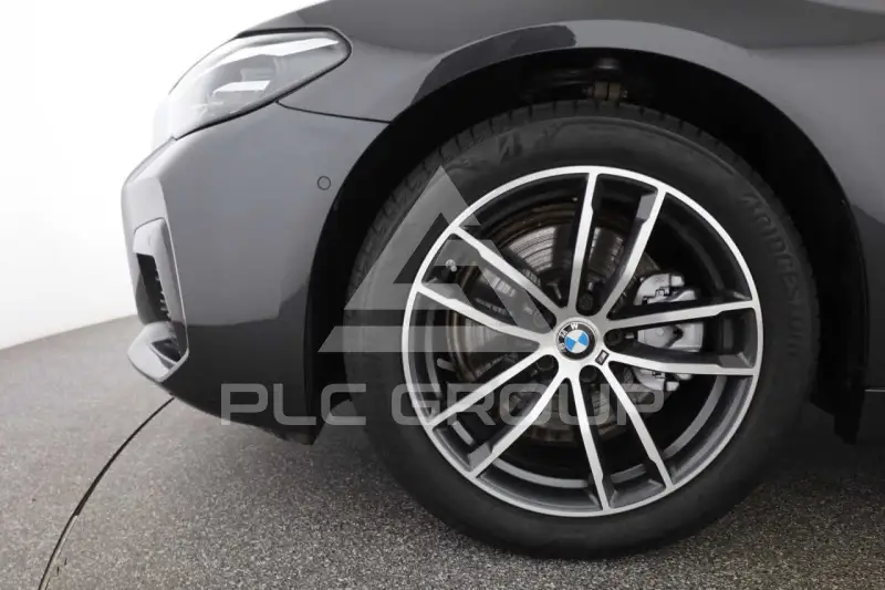 2021 BMW 523
