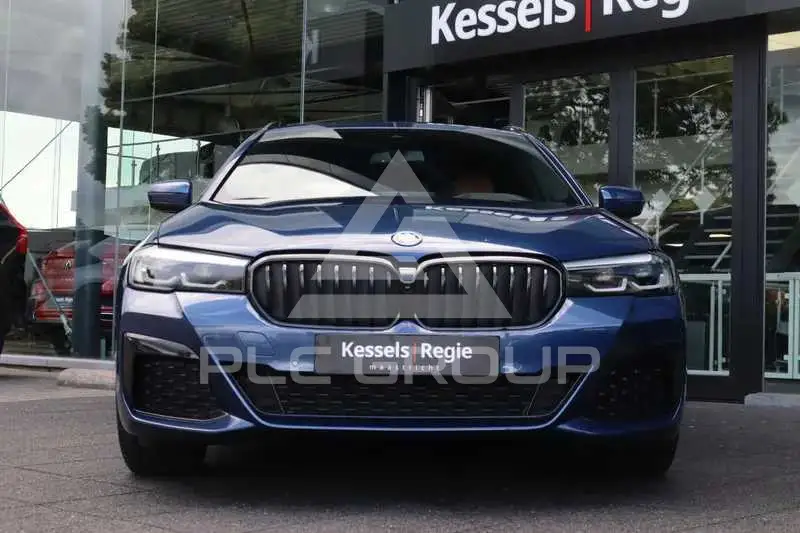 2021 BMW 523