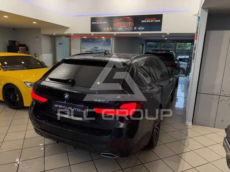 2021 BMW 523