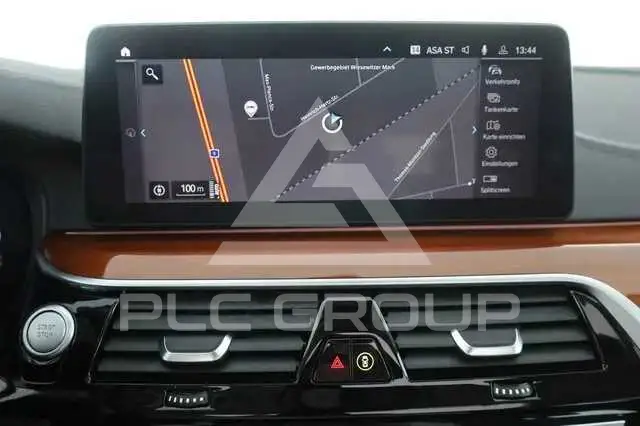 2021 BMW 523