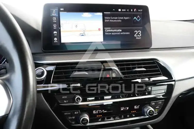 2021 BMW 523