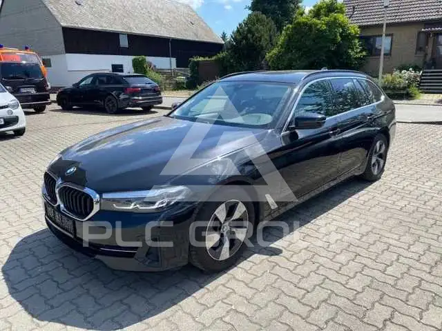 2021 BMW 523