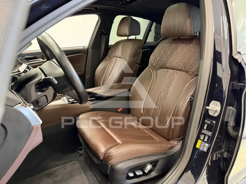 2021 BMW 523