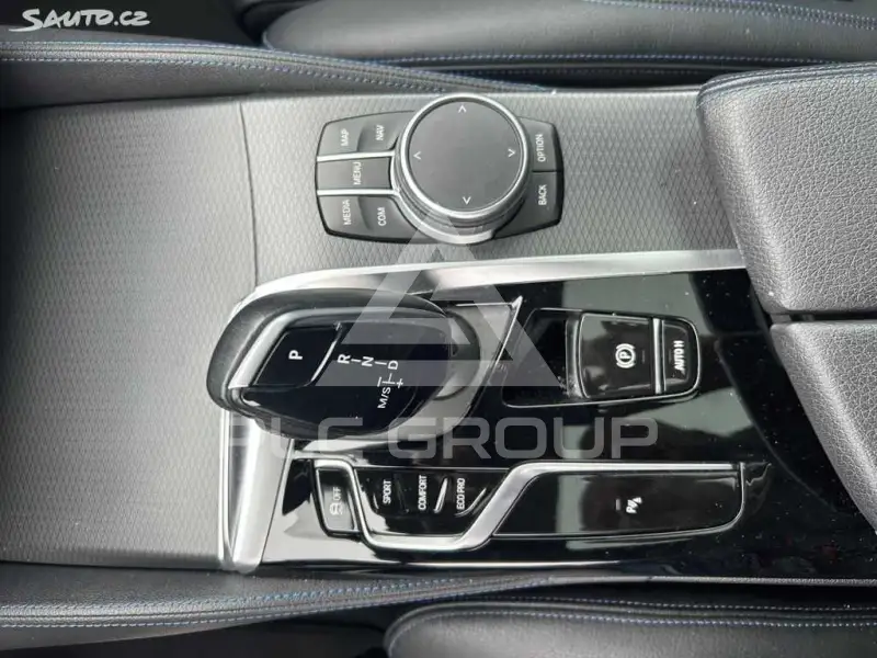 2021 BMW 523