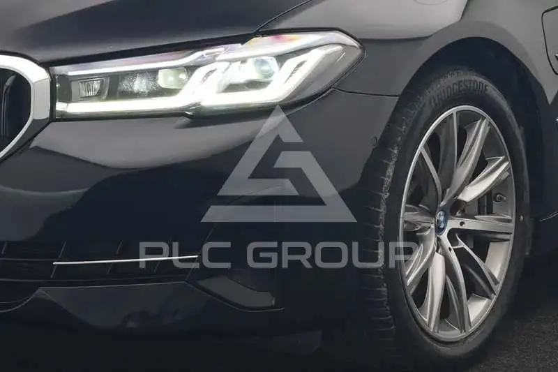2021 BMW 523