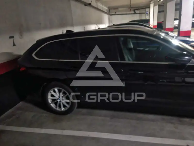 2021 BMW 523