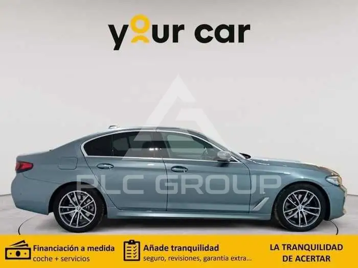 2021 BMW 523