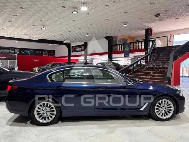 2021 BMW 523