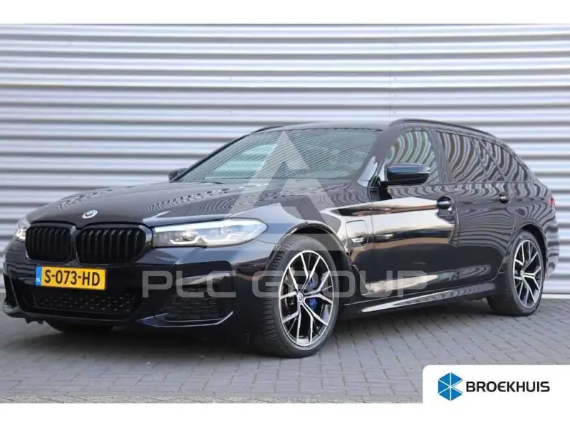 2021 BMW 523