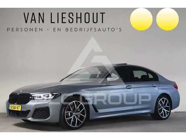 2021 BMW 523