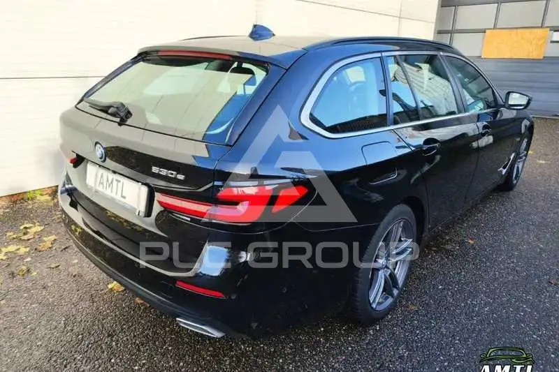 2021 BMW 523