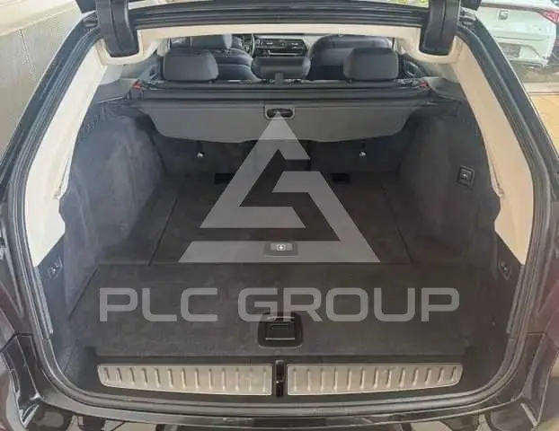 2021 BMW 523