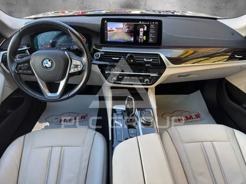 2021 BMW 523