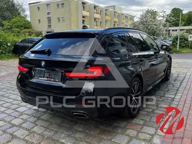 2021 BMW 523