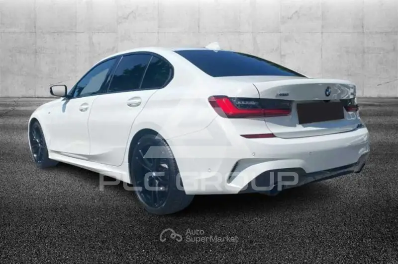 2021 BMW 330