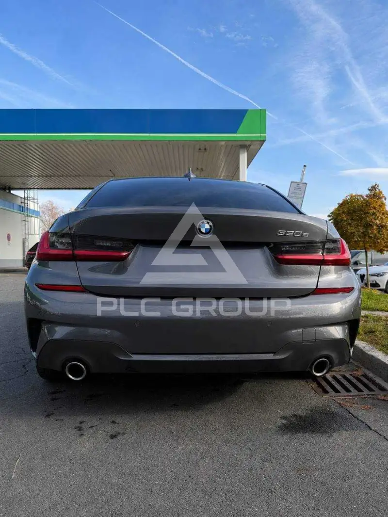 2021 BMW 330