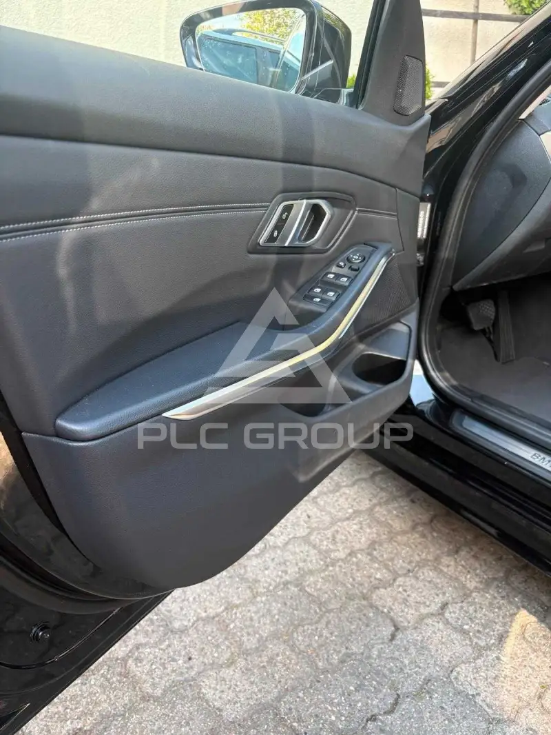 2021 BMW 330