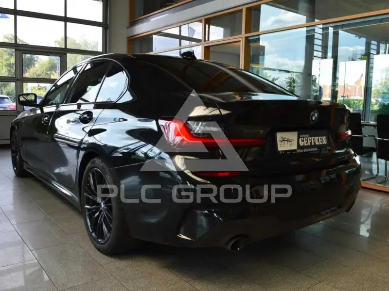 2021 BMW 330