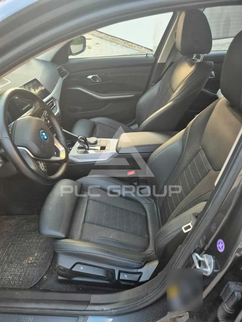2021 BMW 330