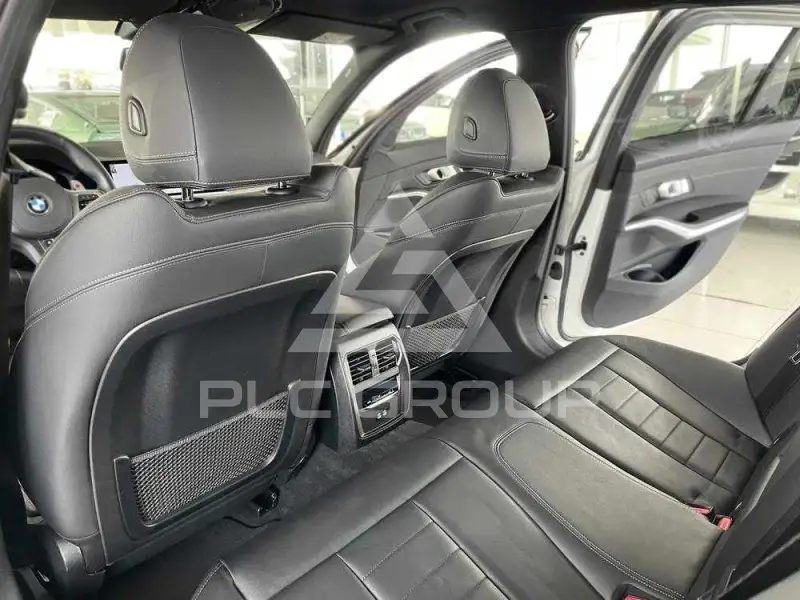 2021 BMW 330