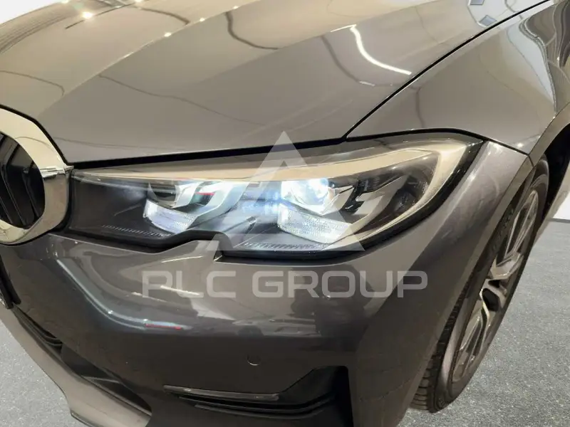 2021 BMW 330