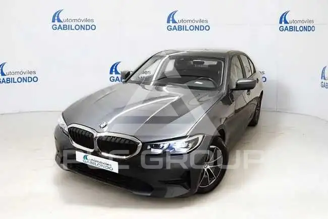 2021 BMW 330