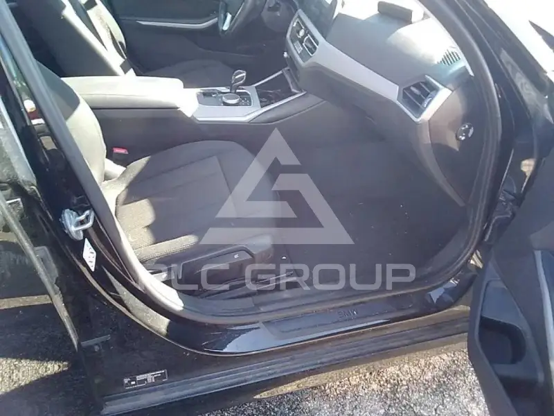 2021 BMW 330
