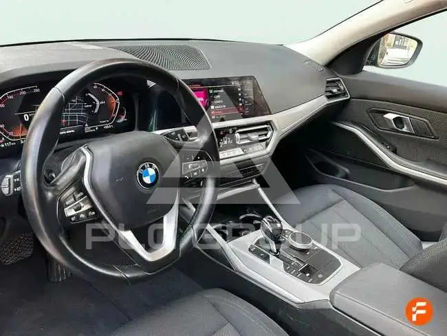 2021 BMW 330
