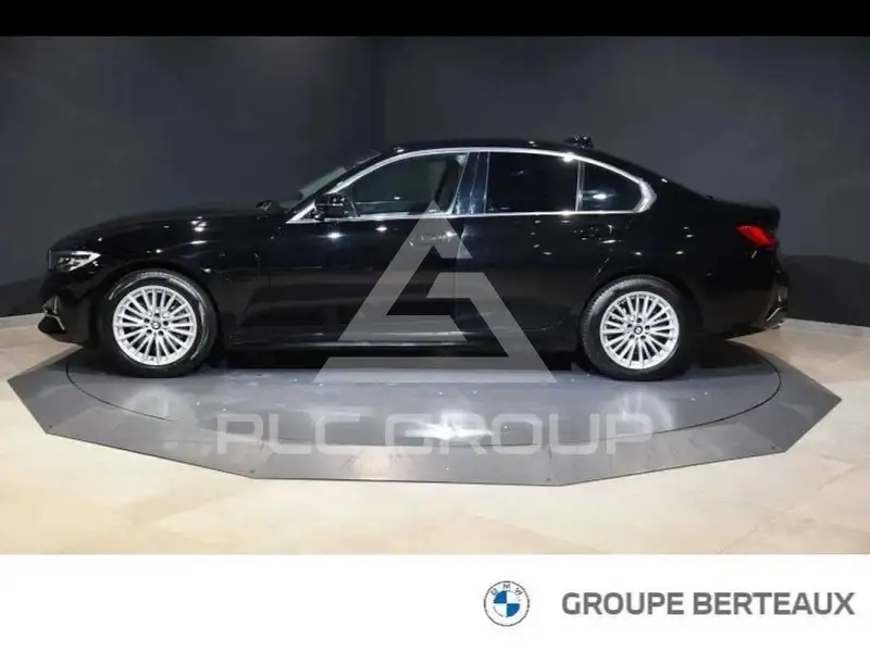 2021 BMW 330