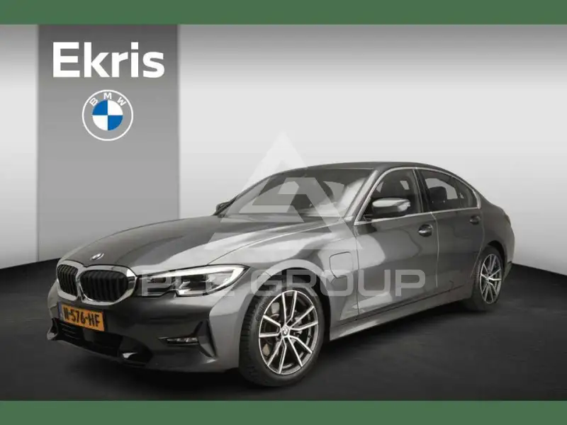 2021 BMW 330