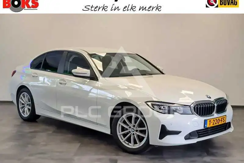 2021 BMW 330