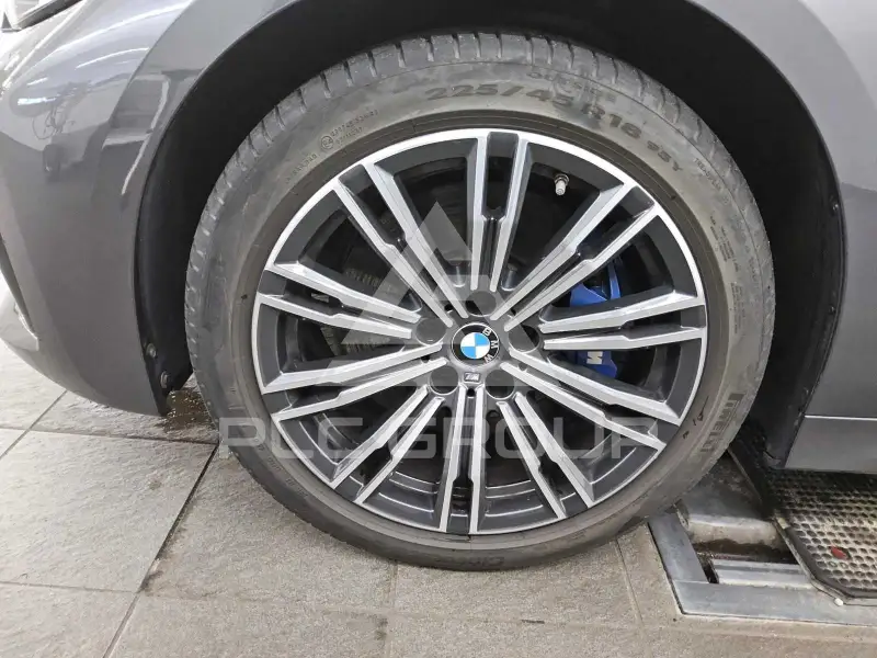 2021 BMW 330