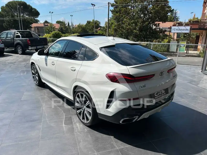 2021 BMW X6