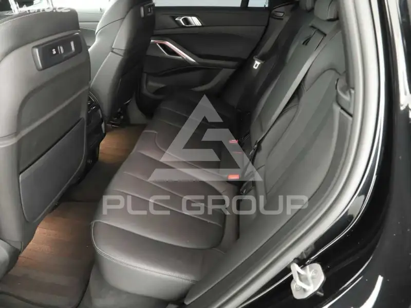 2021 BMW X6